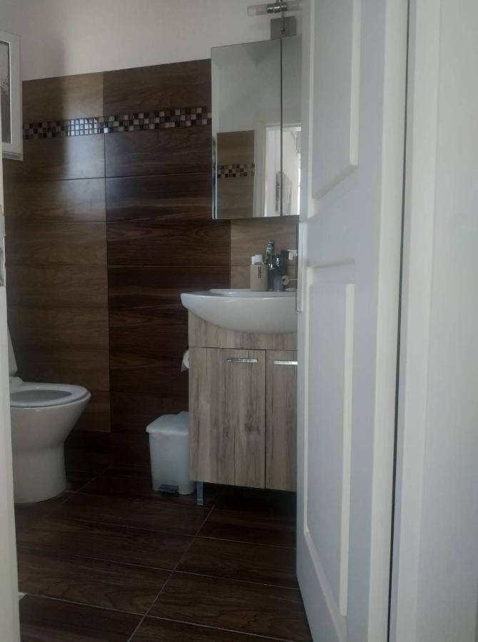 Spiros Apartments Livadia  Luaran gambar
