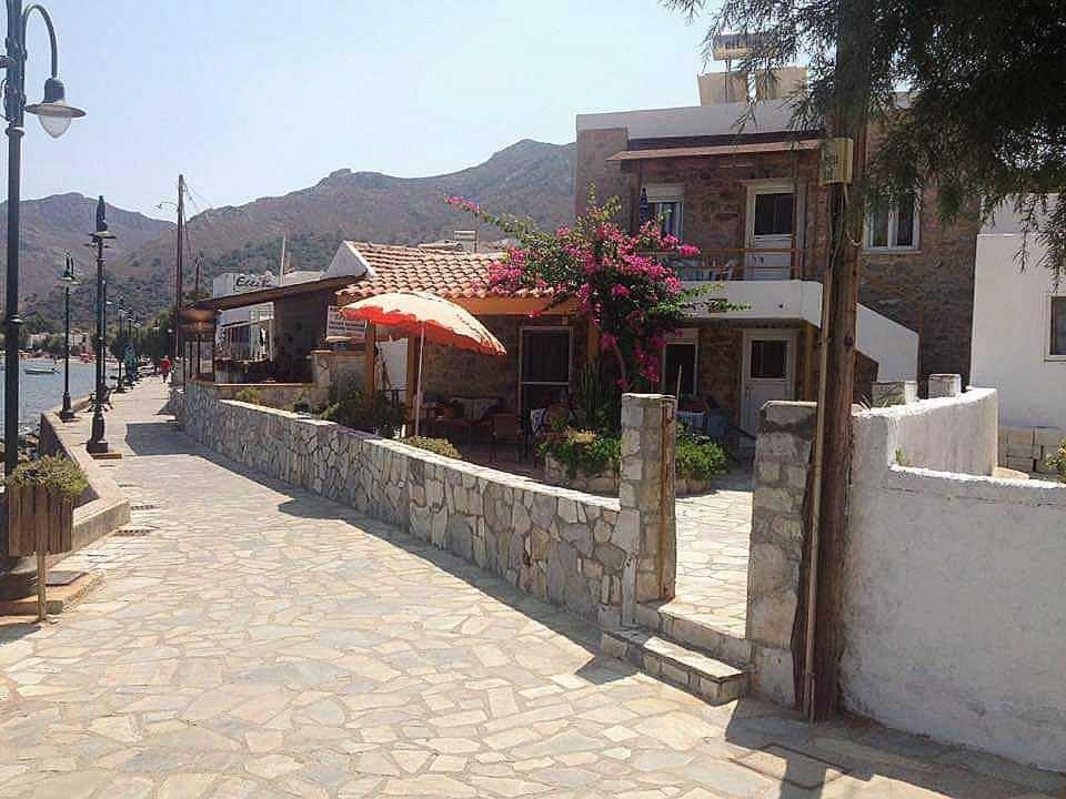 Spiros Apartments Livadia  Luaran gambar