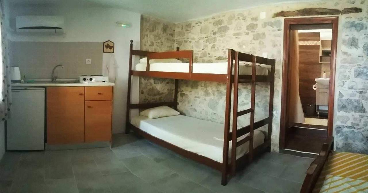 Spiros Apartments Livadia  Luaran gambar