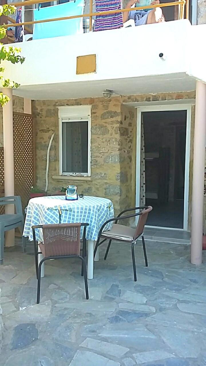 Spiros Apartments Livadia  Luaran gambar